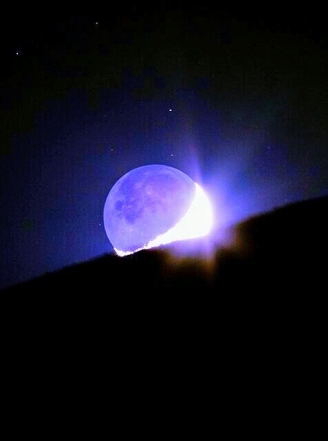 Луна. Фото взято из открытых источников