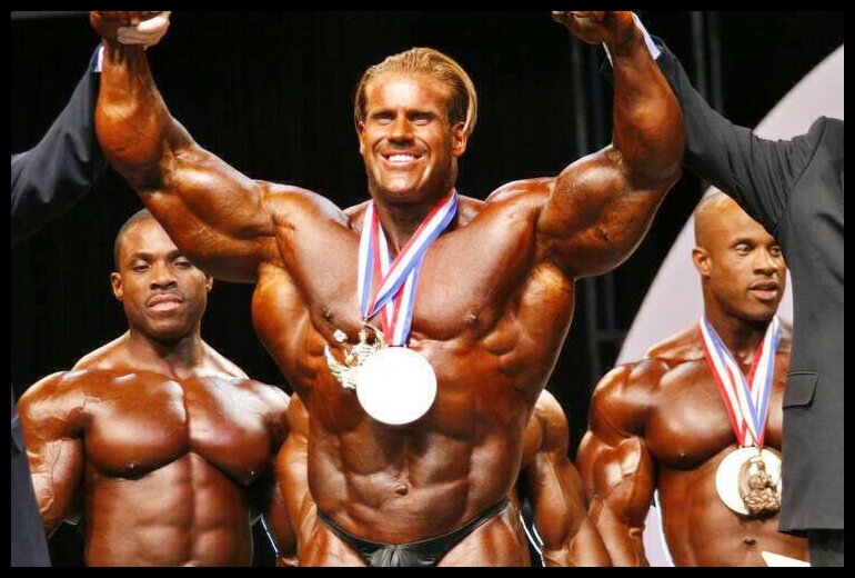 Катлер после оглашения результатов «Олимпии» 2006 года. Тогда он впервые забрал статуэтку Сандова. Фото из предложенных в Яндекс.Картинках