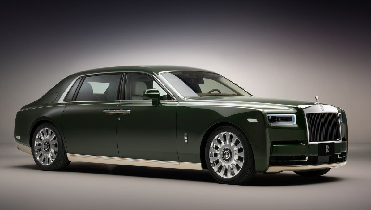 Мерседес Rolls Royce Phantom 2021