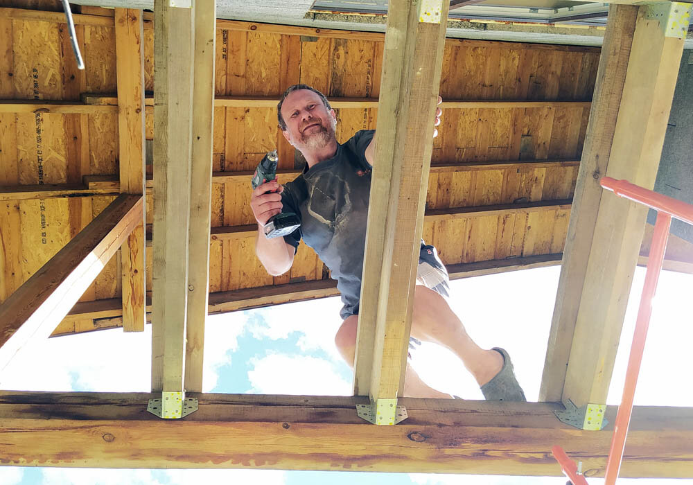 Иногда привинчиваешь