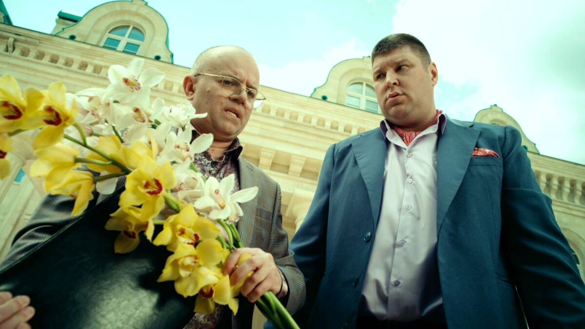 Сериал "СашаТаня", Геннадий Алексеевич Виноградов (Гена), "верный и преданный пёс" Сильвестра Андреевича (Алексей Климушкин)