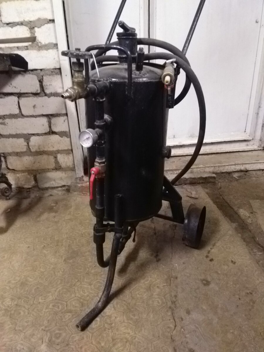 Пескоструйный аппарат