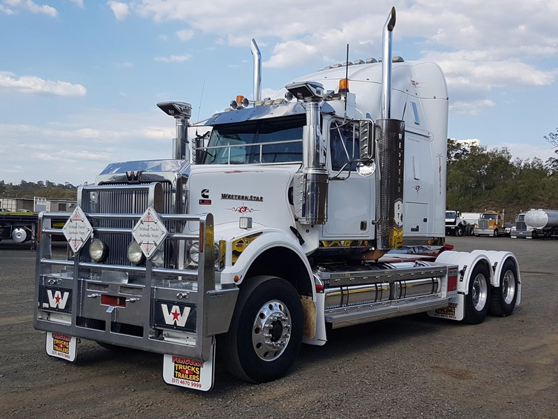 Вестерн стар 4964. Western Star 6900. Western Star 4964. White Western Star 4964. Western Star 6900xd 6x6.