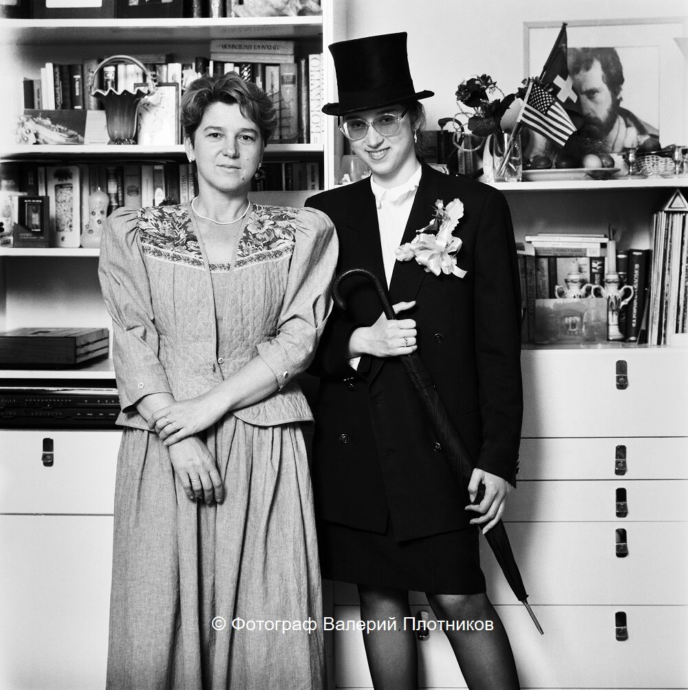 Первая жена С. Соколова Таисия Суворова и дочь Александра 