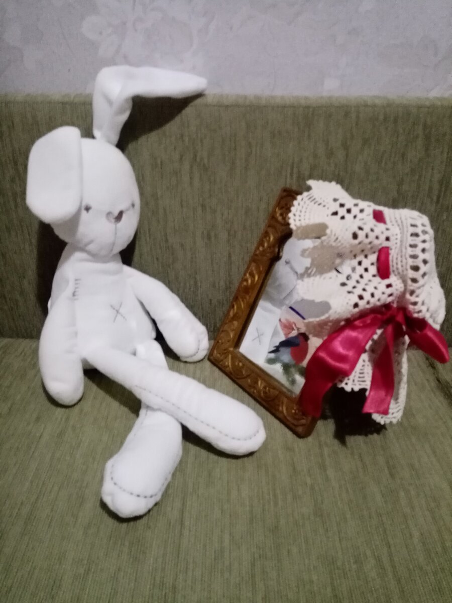 Кролик у зеркала