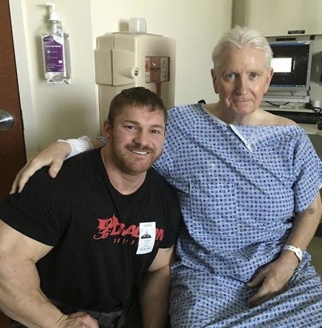 С Джеймсом Льюисом