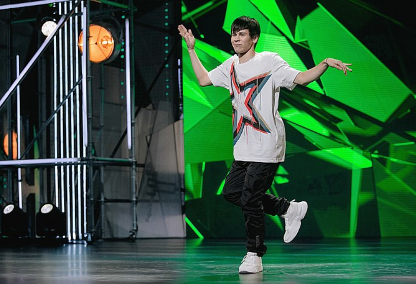 03. 03. 03. фабрика звезд 5. танцы тнт жюри сцена.