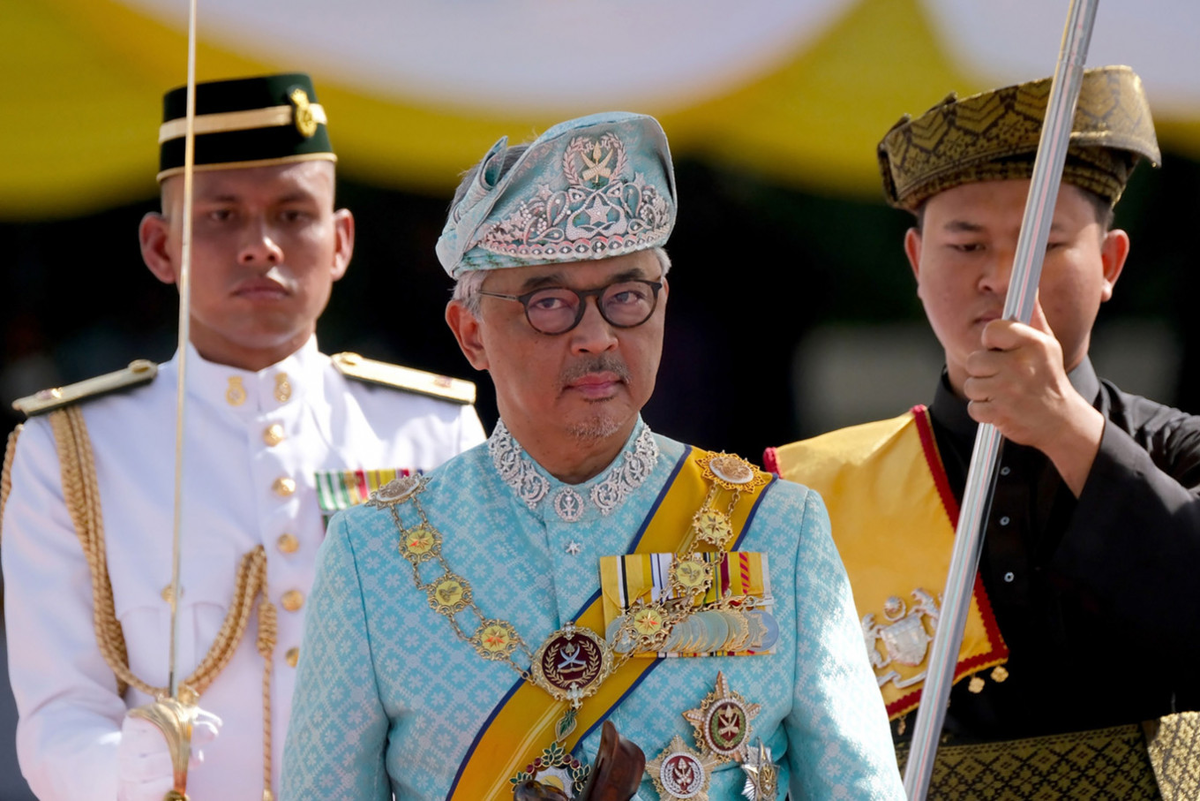 Малайзия бруней. Абдулла II Король Малайзии. Малайзия монархия. Король Малайзии 2023.