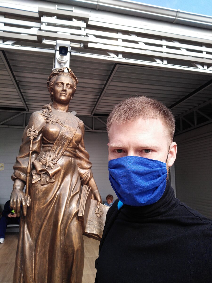 Меня устраивает лечение в Краснодарской онкологии. Всё бесплатно и персонал очень внимательный.