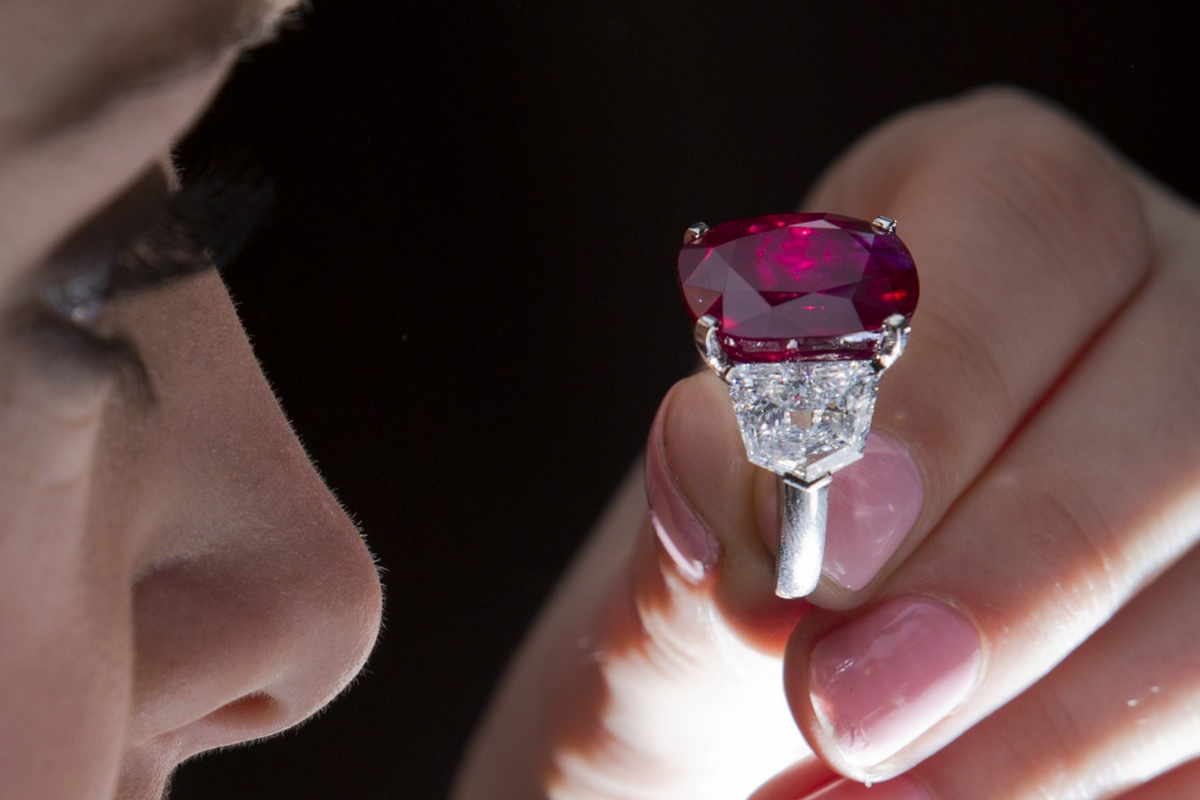 Рубин Sunrise в 29,5 карат
