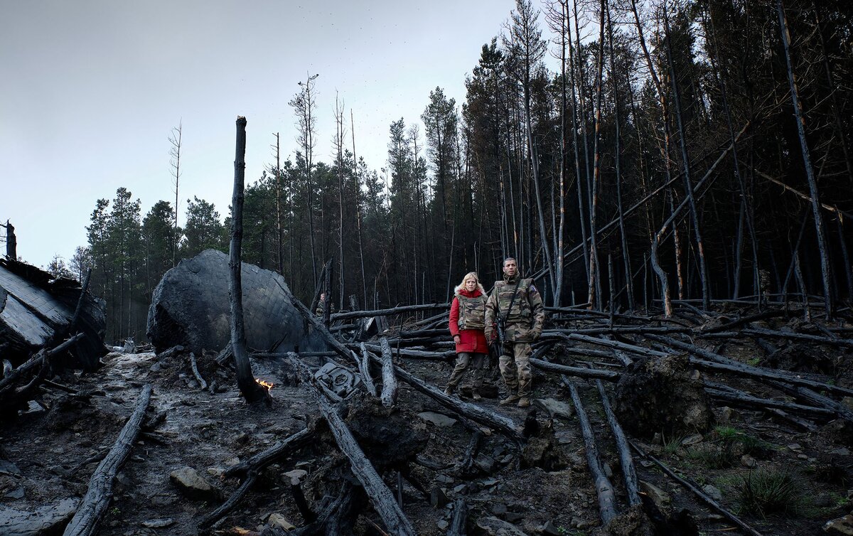 Кадр из сериала "Война миров/War of the Worlds" 