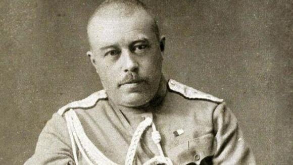 Александр Ильич Дутов - русский военный, участник Белого движения, атаман Оренбургского казачества, генерал-лейтенант.