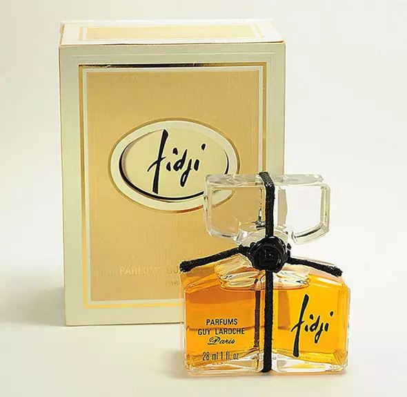 Французские духи  Fidji". Фото с сайта passion.ru