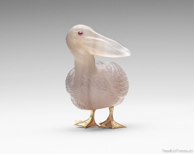 Пеликан. Халцедон, рубин, золото