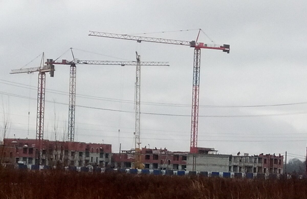Та самая стройка. Фото сделано на телефон