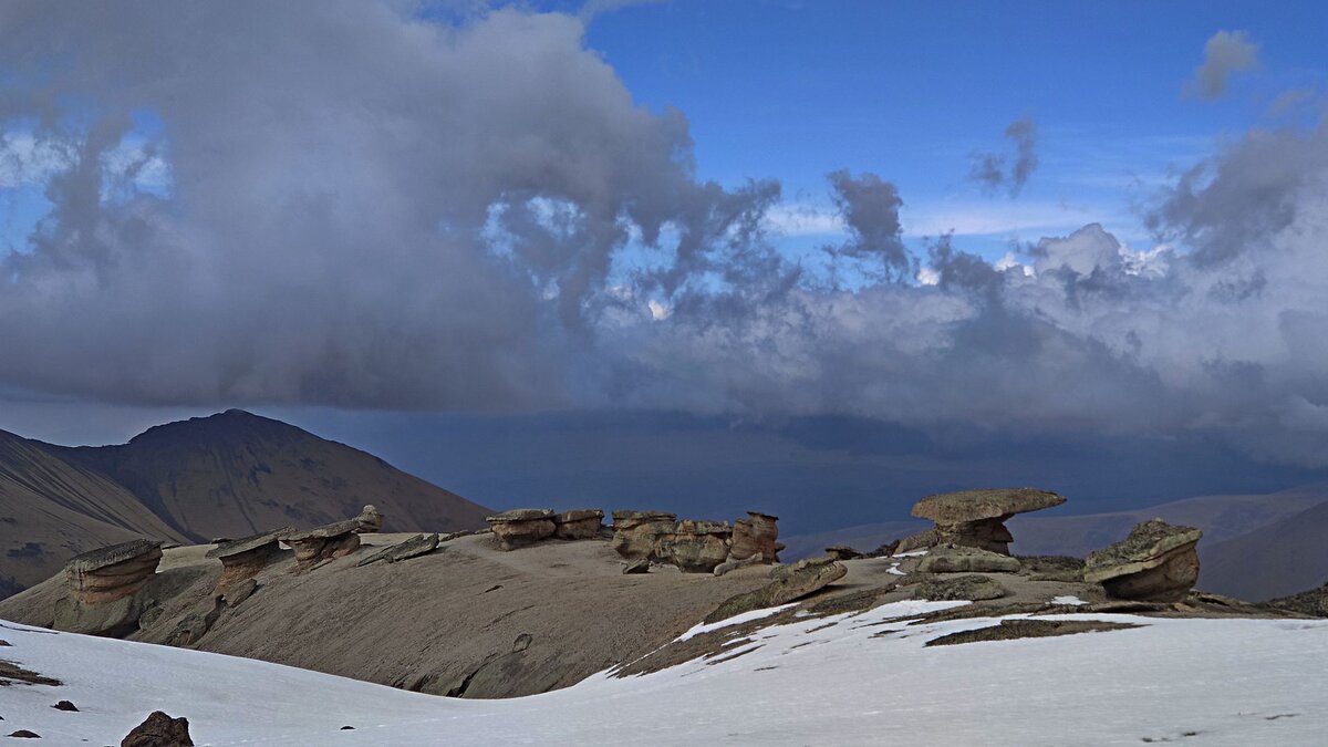Поляна Каменных Грибов  "эксклюзив" северного Приэльбрусья.