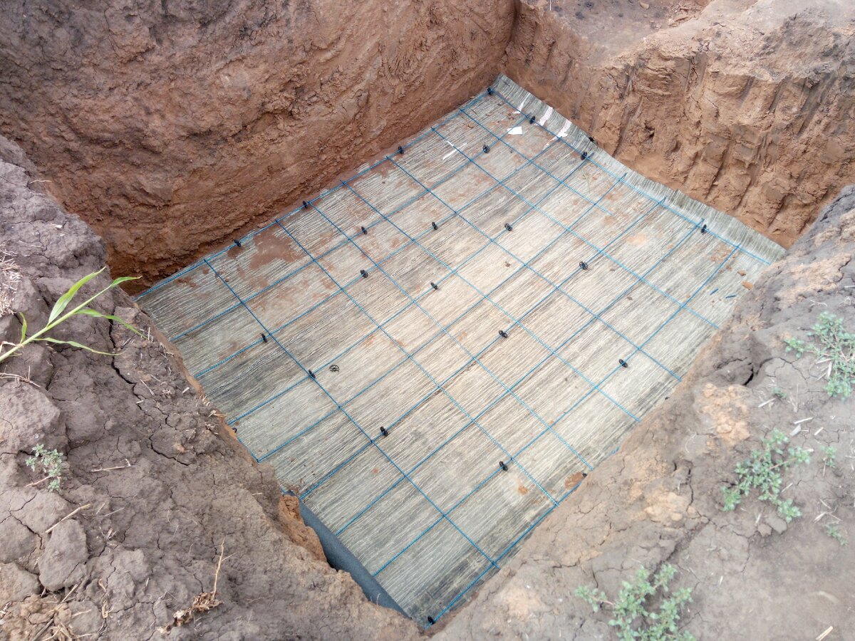 Подготовка к заливке бетонной стяжки пола