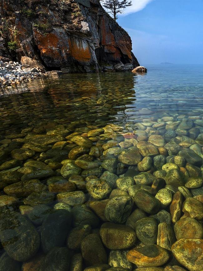 Фото взято из источников Байкал/wikiway.com/