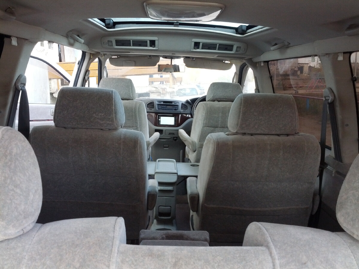 Toyota hiace фото салона