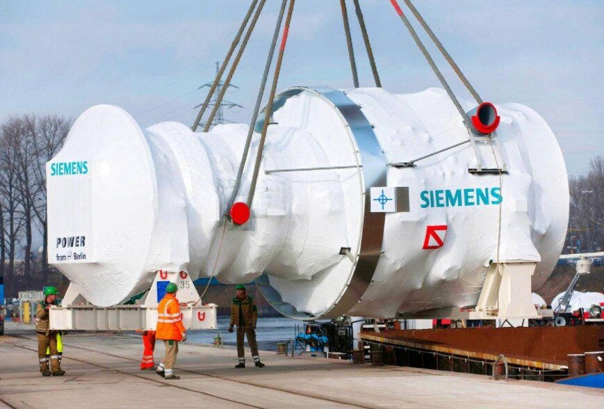 Компания "Siemens" подала заявку в Минпромторг на заключение специального инвестконтракта (СПИК) для 100%-й локализации в России производства газовых турбин большой мощности.
