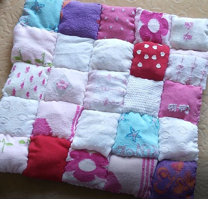 коврик бон-бон из носочков