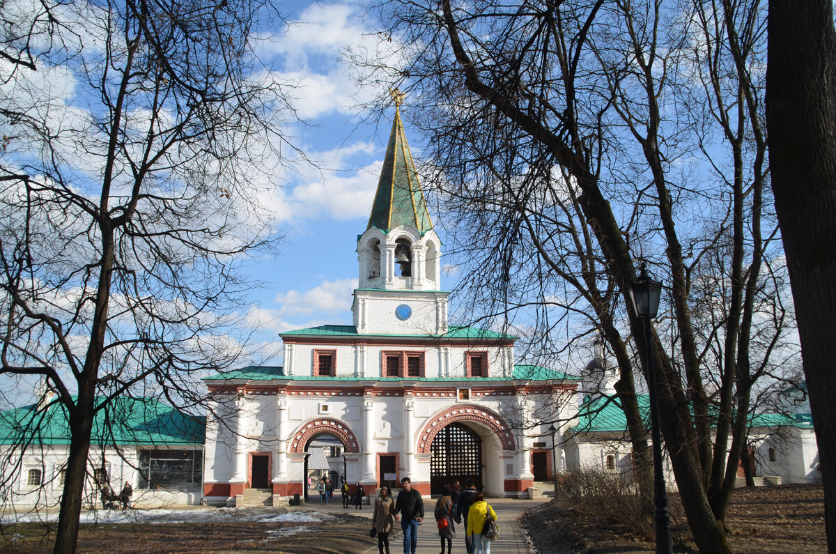 Передние ворота 1671—1673