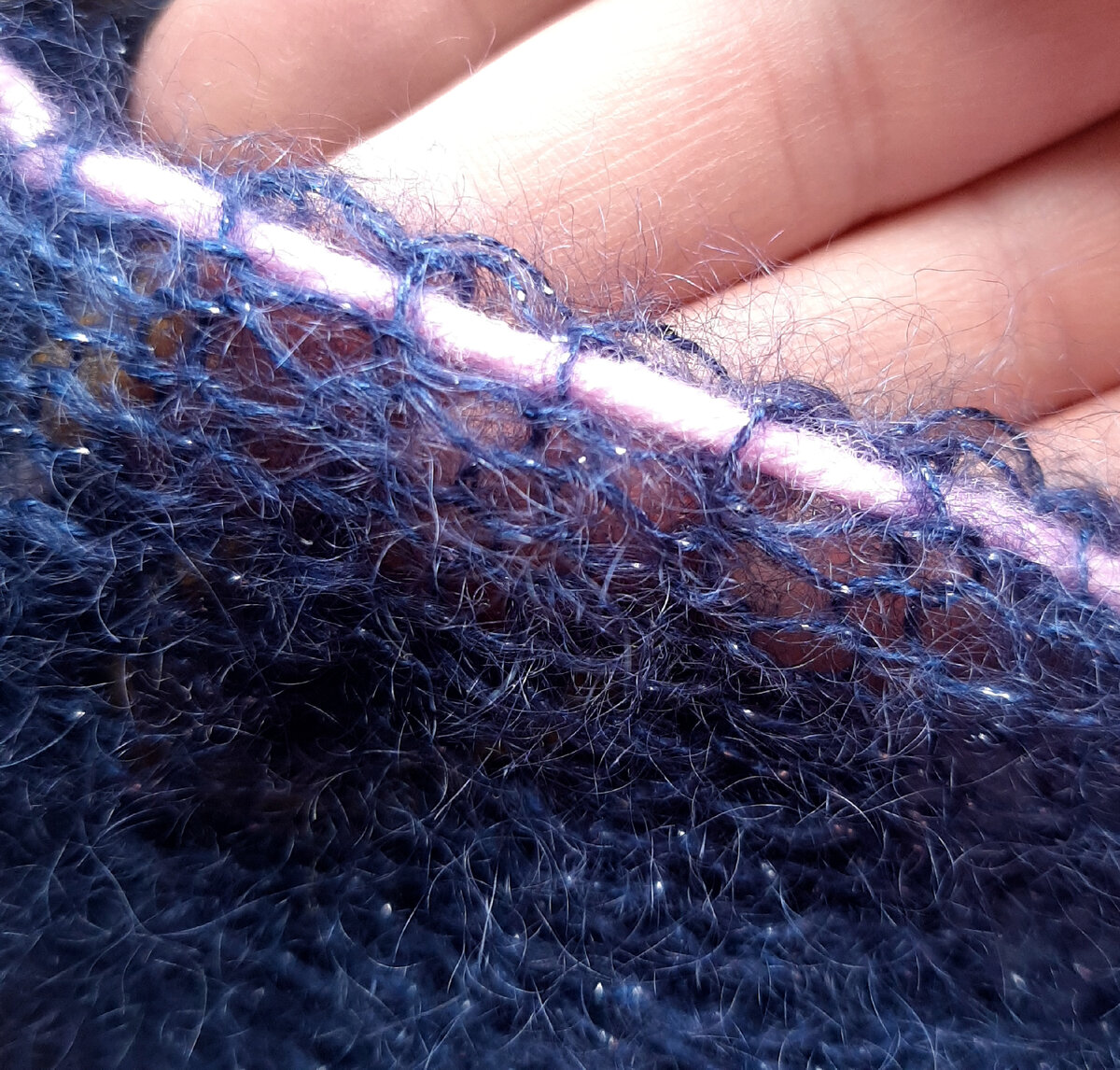 Паутинка вязание спицами мастер класс. Паутинка спицами. Шаль пуховая паутинка оренбургская. Оренбургский пуховый платок узоры. Шаль олеандр.