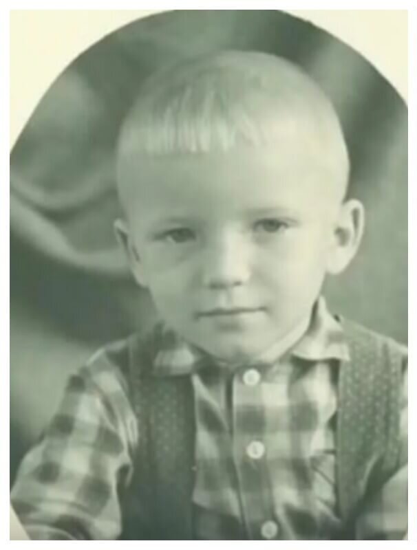 Андрей Смоляков в детстве.