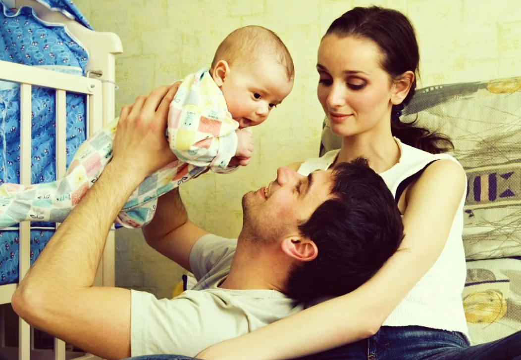 Бритт робертсон дальняя дорога. Дженнифер лоуренс семья. К чуду (терренс малик, 2012). Девушка ревнует мем. Ethan hawke selena gomez.