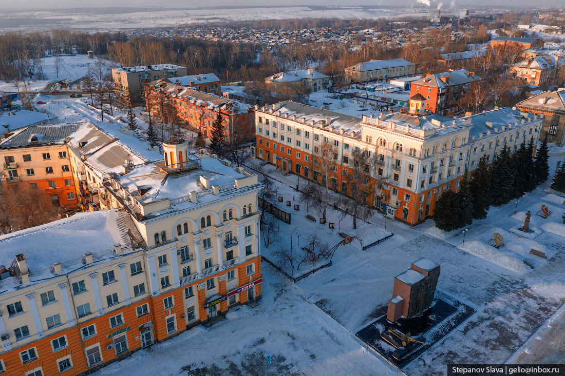 Зимний кузбасс. Больничный городок. Кузбасс зима. Междуреченск gelio зимний Кузбасс — главный угольный регион России. Кузбасс город зимой фотографии.