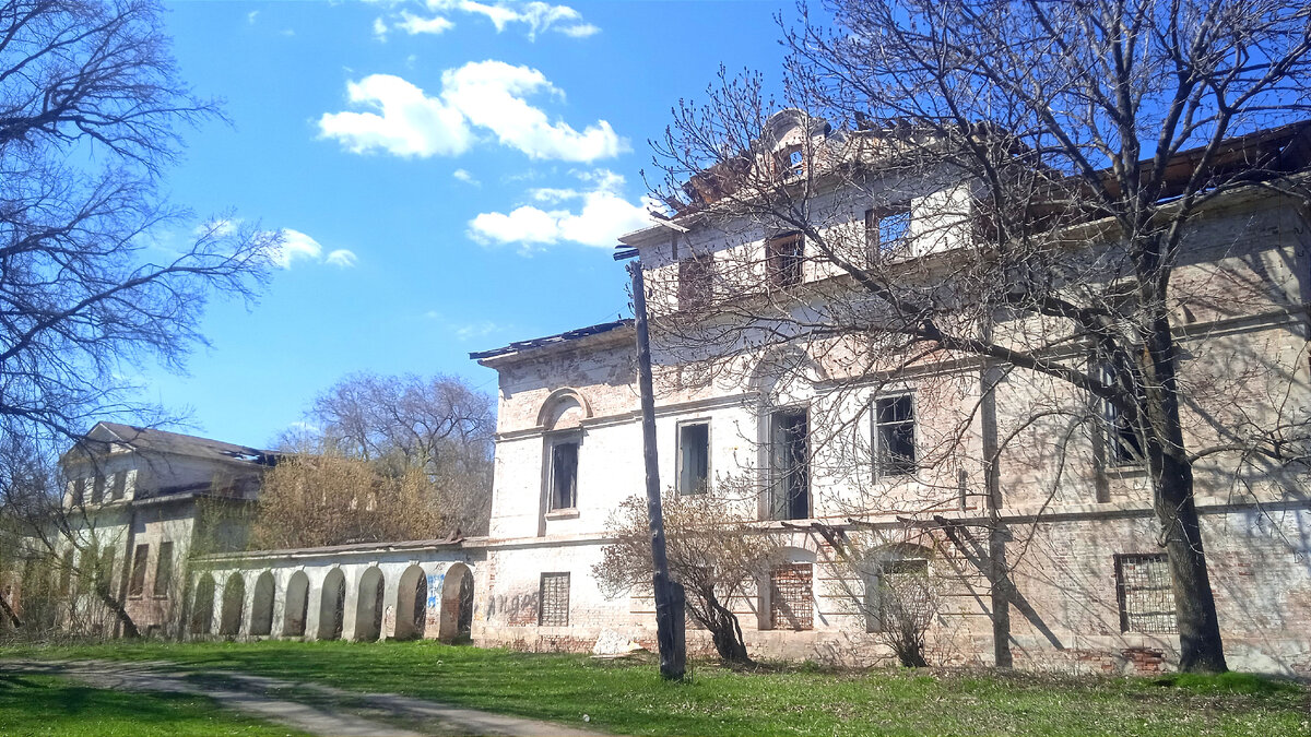 общий вид усадьбы