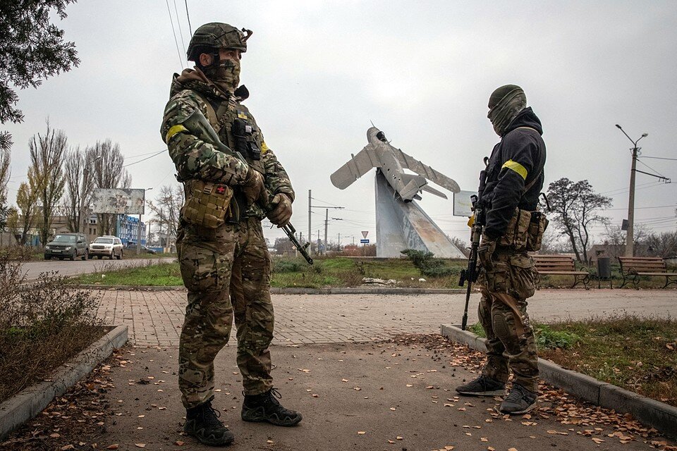     Можно предположить, что сейчас Украина рассматривает для себя возможность оставить Артемовск  REUTERS