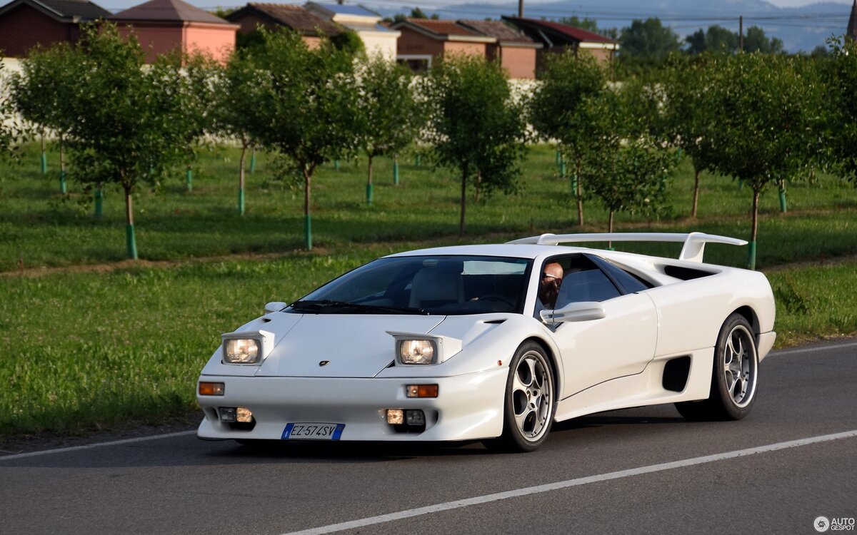 Lamborghini Diablo VT 1990