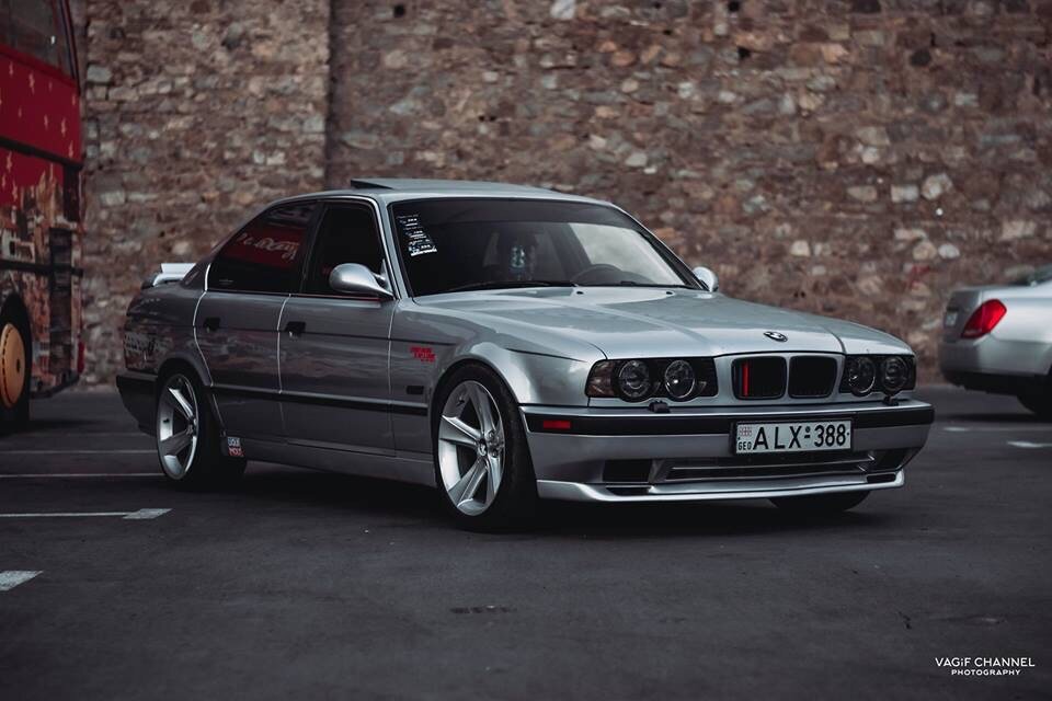 BMW E34