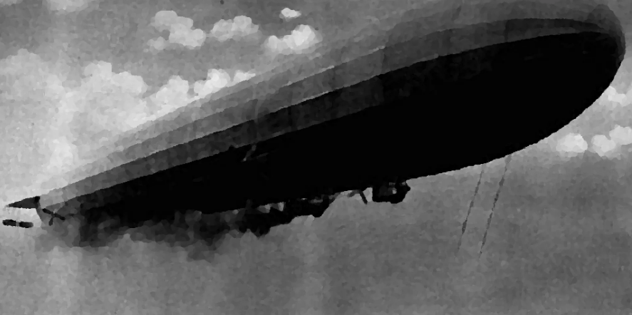 Немецкие дирижабли конечно уступали в скорости самолетам того времени, однако они могли нести на своем борту множество пулеметов и несколько тонн бомбовой нагрузки. Обнаружить дирижабль в ночном небе было непросто, а зенитная артиллерия зачастую не могла достать эти воздушные аппараты, поднимавшиеся на пока ещё недостижимую для зенитного огня высоту.