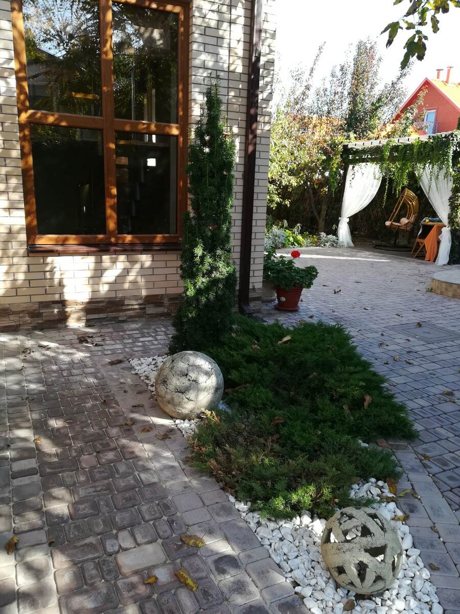 Возле моря. 