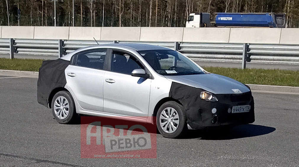 Прототип обновлённого Kia Rio, фото: Авторевю