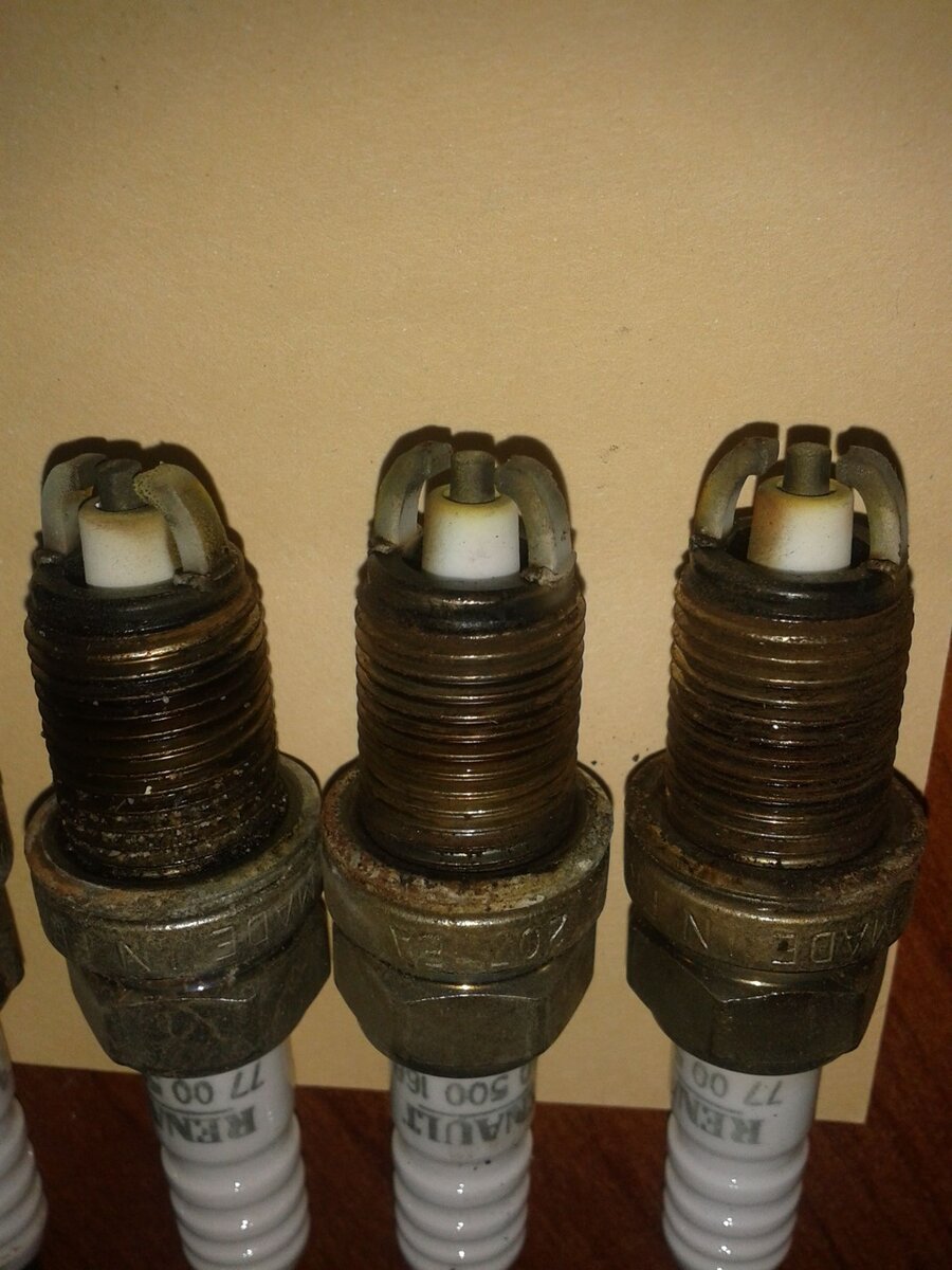 вид со стороны электродов  после 15 тыс. км пробега