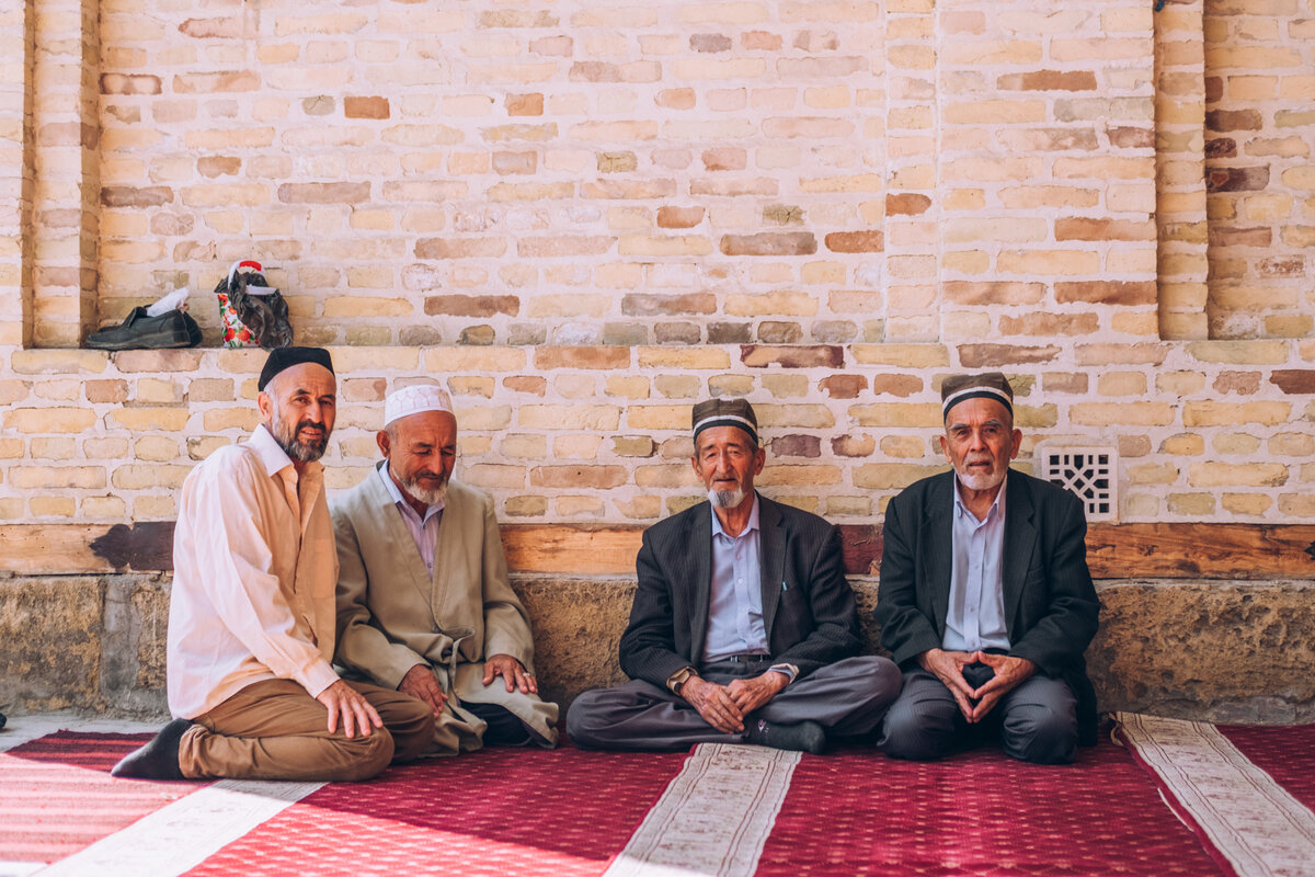 Кадр сделан в мечете Боло-Хауз, Бухара.