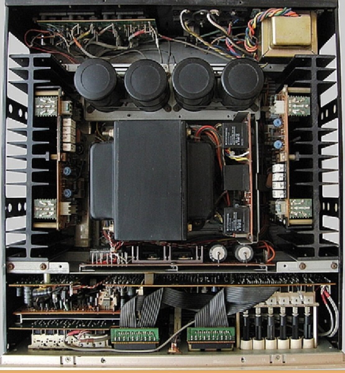 Marantz PM-8, вид изнутри
