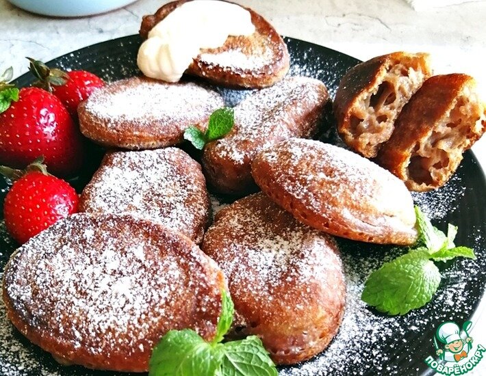 Начинается сезон свежих ягод, предлагаю приготовить отличный завтрак для себя и близких - оладьи. Клубничные! Нежные, ароматные, хорошИ со сметанкой, ореховой пастой или с фруктовым мороженым!