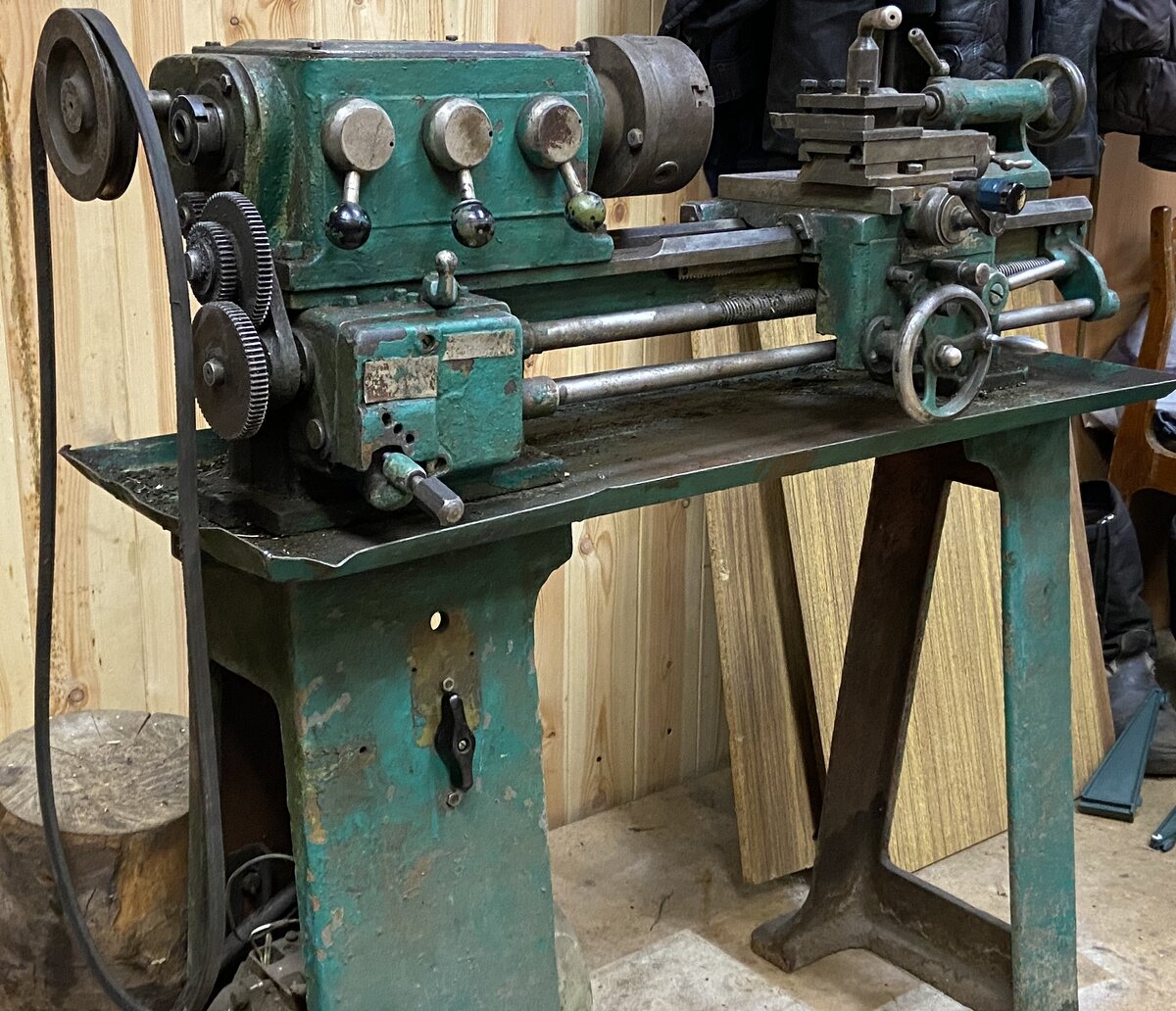 Токарно-винторезный станок ТВШ-3