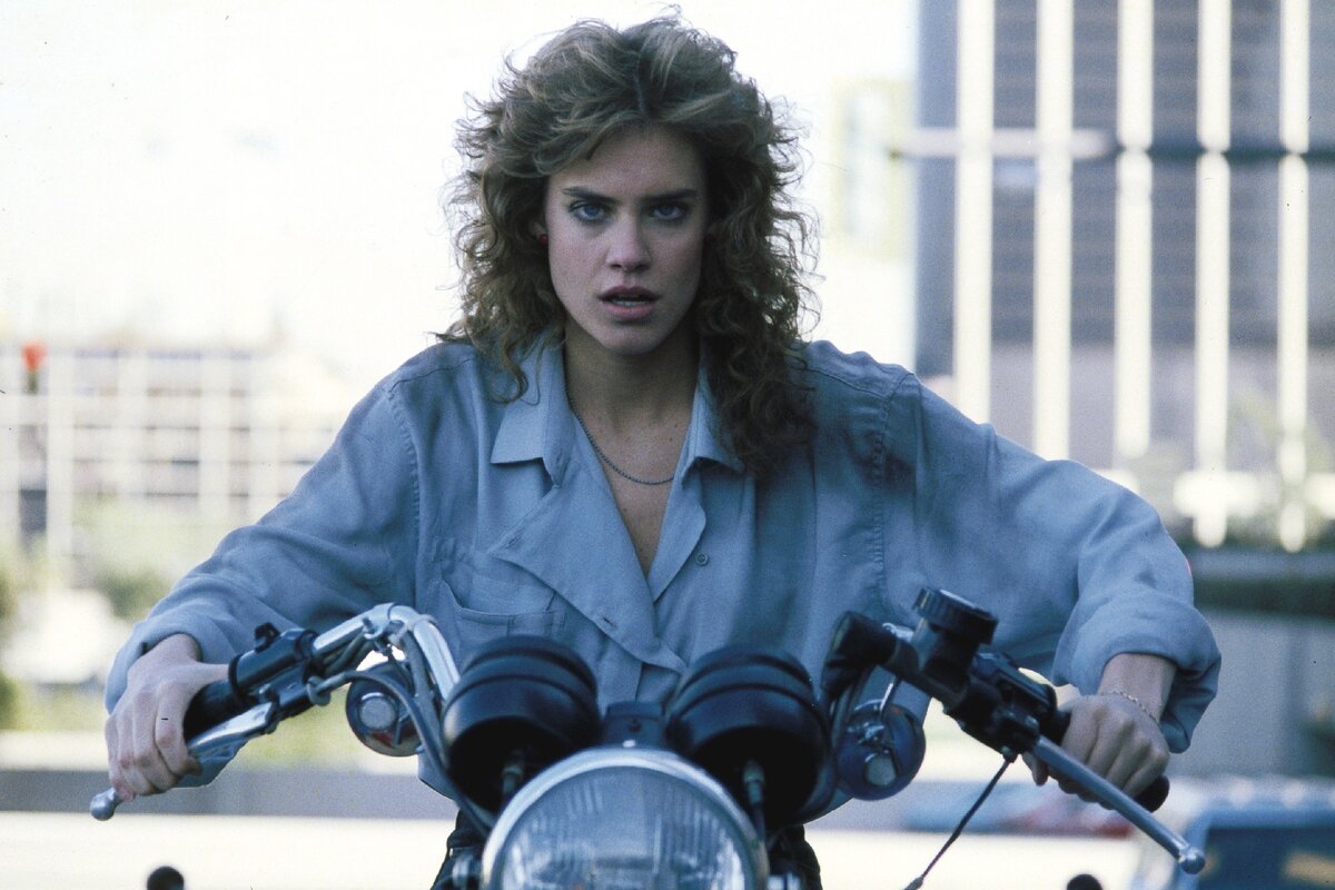 Кадр из фильма "Ночь кометы" 1984Г. США. Ужасы, фантастика, комедия.