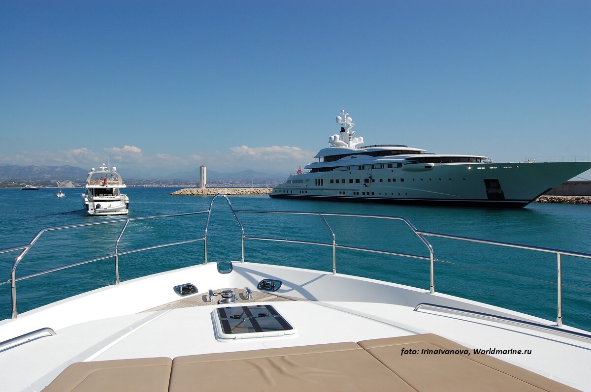 В Средиземноморской марине мы встретили яхту Pelorus. Фото©: Ирины Ивановой