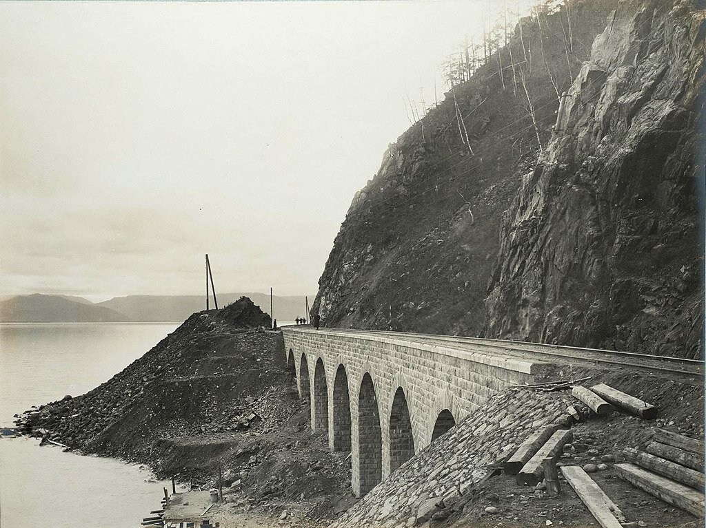 Строительство одного из каменных виадуков