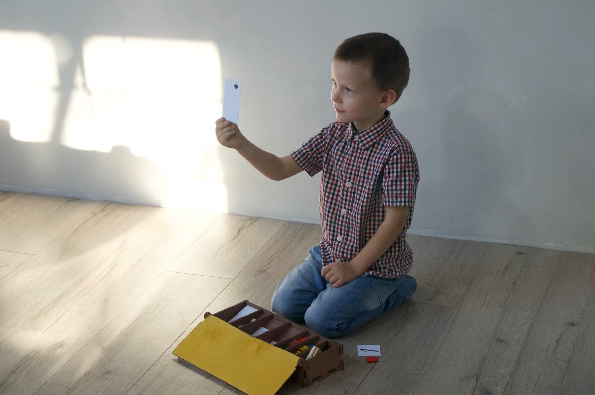 Тимофей с арифметическим пеналом