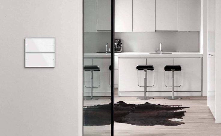 Сенсорный выключатель Gira 4