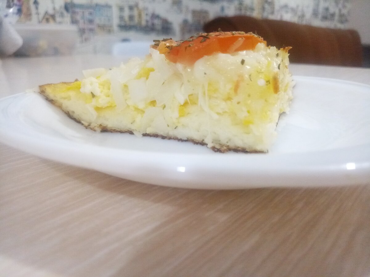 отрезанный кусочек готового блюда