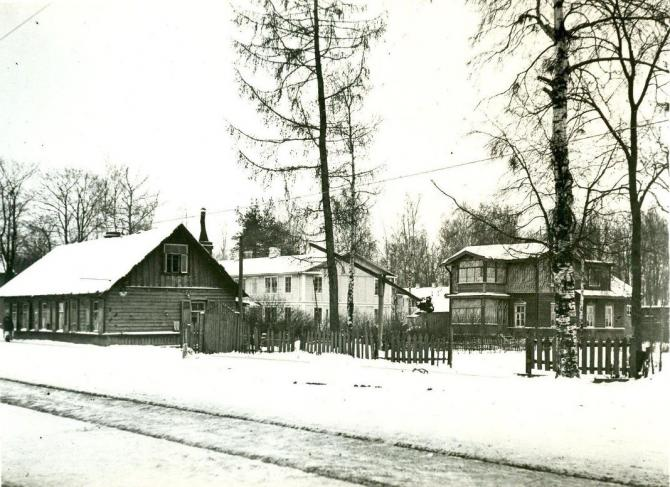 Этот же дом в 1930-х годах. Фото с сайта https://www.citywalls.ru