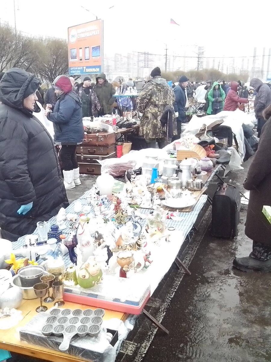 Блошиный рынок Юнона